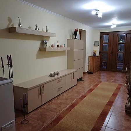 Casa Potcovarului Nyaraló